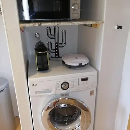 & Spacious Flat With Pool Near Fenals *