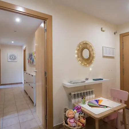 & Spacious Flat With Pool Near Fenals Apartment *